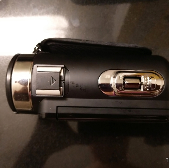 **NEVER USED** DVC camcorder with accessories! - Picture 3 of 15